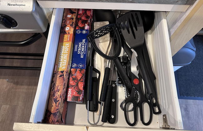 Captivating 2-bed Static Caravan in Holyhead - Photo 24