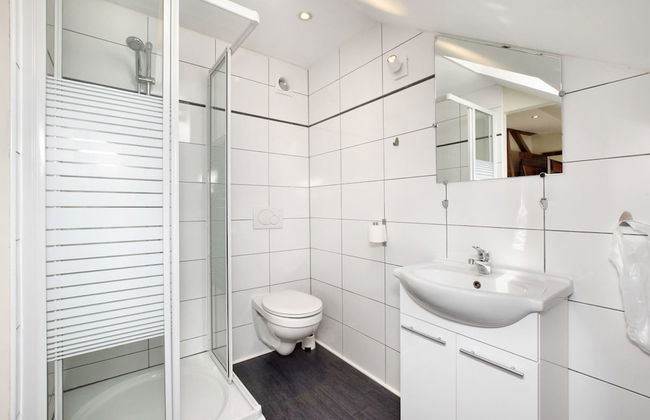 Fine Group House With Sauna Garden - Photo 34