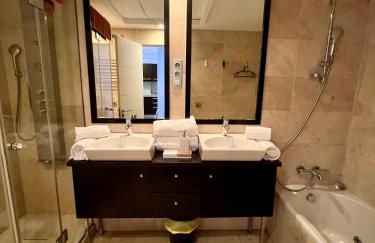 SEAVIEW PENTHOUSE PREMIUM LUXURY-Casares Del MAR - Photo 38