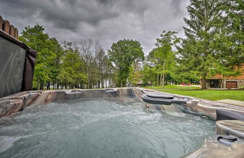 Indian Lake Retreat with Wet Bar and Covered Deck - Foto 32