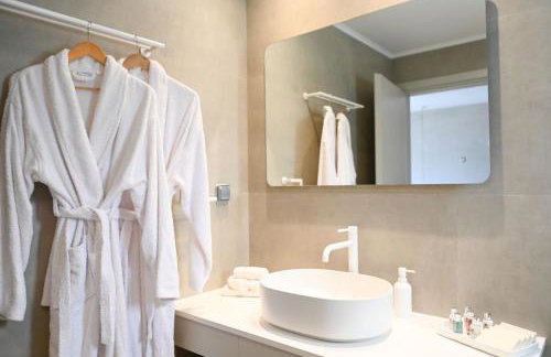 Pefki Luxury Suites - Photo 37