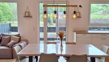 Ferienwohnung Maison Confortable mit Sonnenterrasse und Garten, Bad Ems, Koblenz, Montabaur, Wandern, Radfahren, Mountanbiketouren - Foto 2