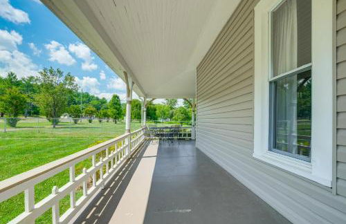 Mtn Views and Idyllic Setting! Clifton Forge Retreat - Foto 29