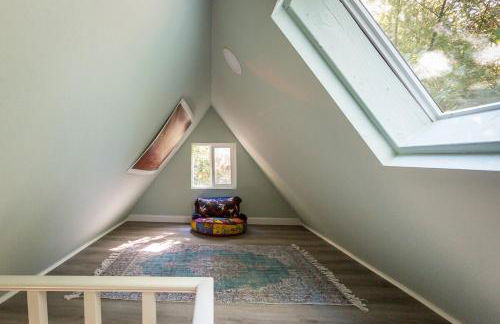 New Oasis -Spa -Firepit -BBQ- Decks-Pet friendly - Foto 10