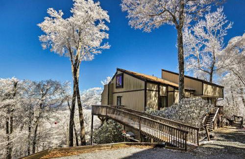 Hike, Fish and Ski Beech Mtn Condo with Balcony - Foto 1