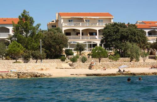 Family Apartments Iris 20m from the beach, in Mandre - Foto 5