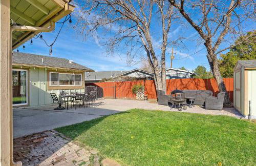 Family 4BR Home with Patio by Willowcreek Park - Foto 44