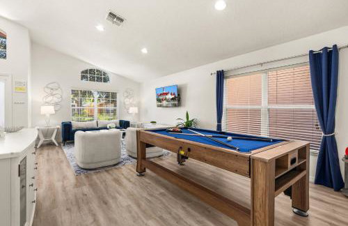 654- Newly Renovated Fabulous 4-Bedroom Pool Home in Watersong Resort, Game Room, Theater Room and More - Foto 33