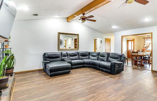 3 Mi to Downtown Roswell Home with Patio and Yard - Foto 8