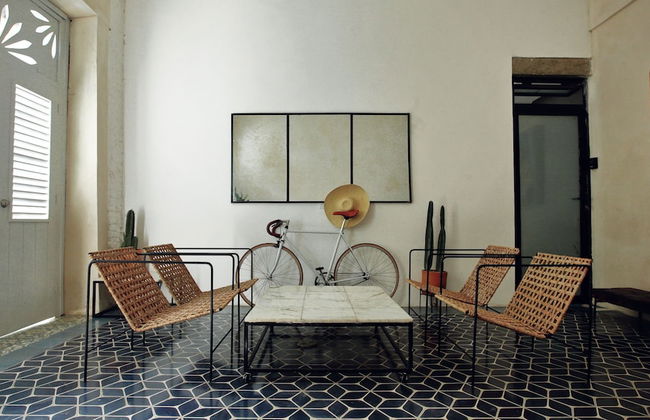 FIXIE LOFTS - Colonial Villa Suites with Pool - Foto 2