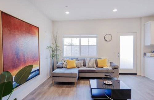 Up to 25% OFF / New Built for Ideal Extended Stay - Photo 25