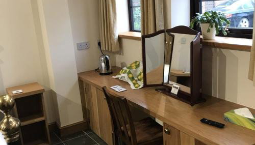 Nuneaton - Cottage - Sleeps 2 - Parking - Garden - Foto 4