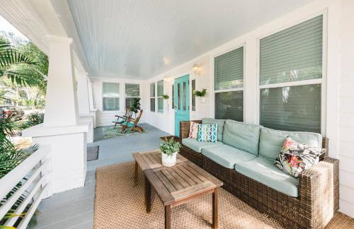Luxe 3BR Retreat Nr Downtown & Pier Pet-Friendly - Foto 1