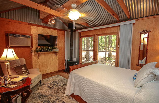 Cora's Cabins - Photo 7