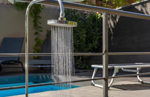 Blissful Residence with Pool by 8essentially - Foto 8