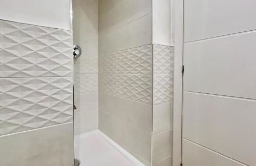 Blue Apartment - Airport 8 min - AC - Smart TV - Foto 12