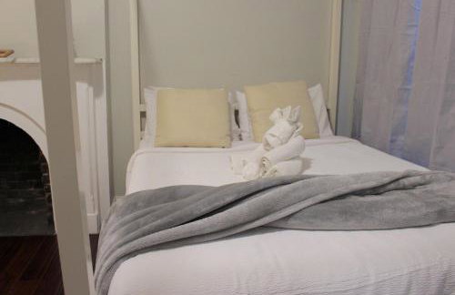 CHIC, Renovated Brownstone in PRIME DT Albany - Foto 9