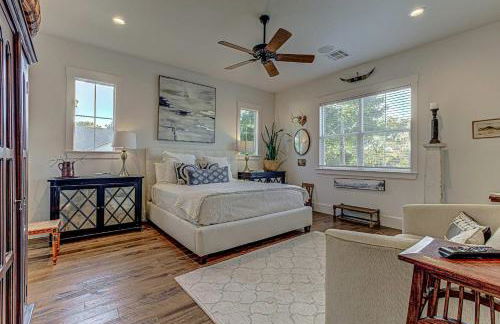 Immaculate Waterfront Family Home for 16 w Private Dock - Foto 34