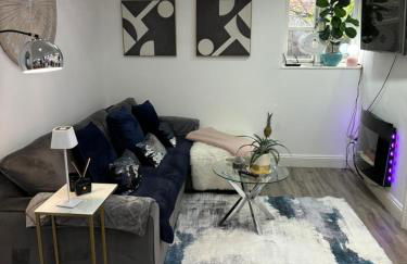 Hertford Home detached garden parking pet allowed - Foto 10