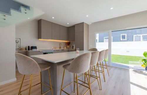 Poolside oasis by Caparica beach - Foto 43