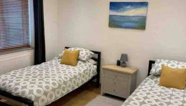 Modern Coastal 2 Bedroom Home to Relax and Unwind - Foto 2