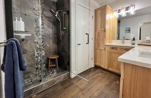 Brightwood Riverfront Getaway - Photo 35