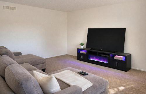 UC Davis Cozy Townhome Stay - Foto 1