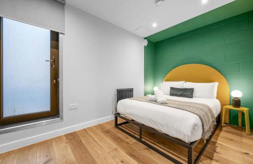 Luxury Canal St Villa with Free Parking - Foto 7