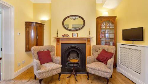 Windsor/Legoland/Ascot charming 3BR home in centre - Foto 3