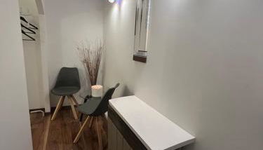 Central Apartment - Photo 5