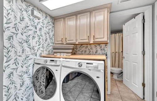 The Oak Cottage- Charming Downtown Family Retreat in the Heart of Siloam Springs - Foto 9