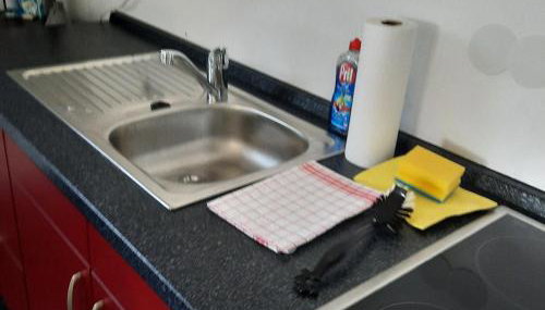 Farbenfrohe Dachgeschoßwohnung - Foto 3