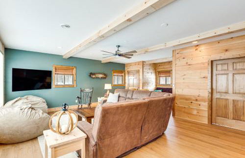 Private Dock, BBQ Ready Lakefront Fifield Home! - Foto 5