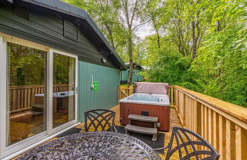 Fern Lodge 11 with Hot Tub - Foto 22