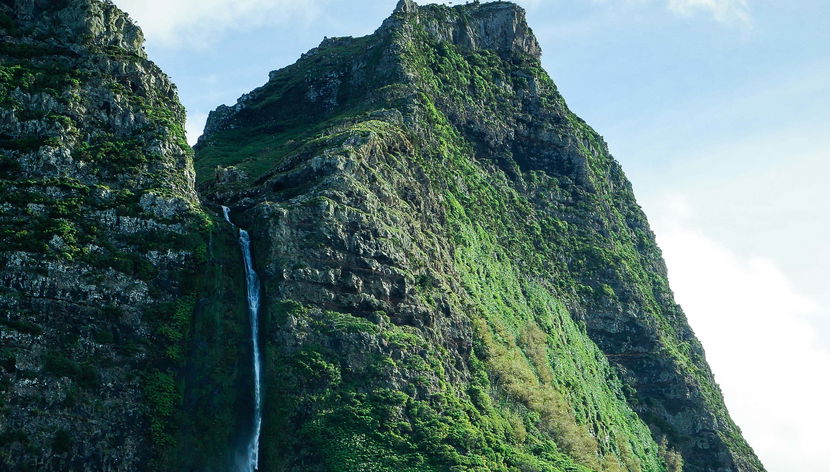 Tour de la isla de Flores al completo