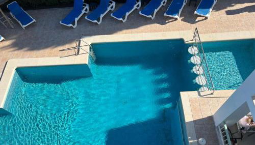 Villa Alexia Apartments Brisa 2nd Floor Stairs 2BR Pool view 9 min to Sea 5min to Town AT1833 - Foto 1, sunbed