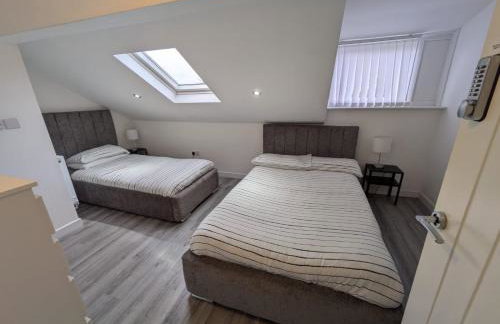6 bedroom 6 Ensuite 1 min to M6 Jct 9 15 min to Bham - Foto 25