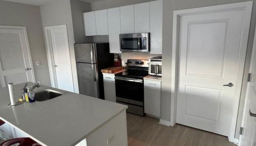 Modern Hyattsville Apartment - Walk to Metro & DC - Foto 2, stove, dishwasher