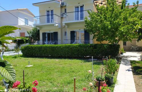 Elenas Garden - Foto 27