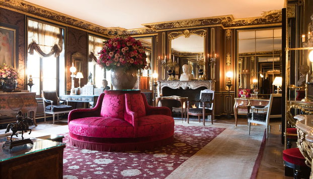 La Reserve Paris Hotel and Spa - Photo 5, Lobby sitting area