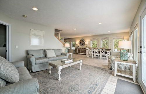 Getaway on Crystal Clear Lake Main and Guest House! - Foto 7