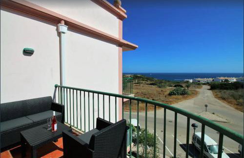 Top-floor 2 BR holiday home with sea view and pool - Foto 21