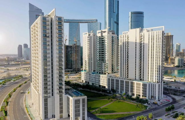 Silkhaus Reflection Tower - Photo 31