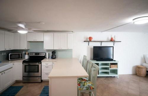 Beach & Country Beachfront Studio - Photo 7