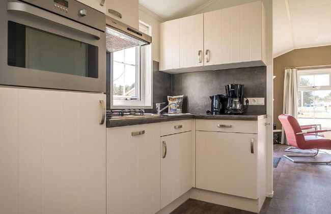 Comfortable Chalet With Dishwasher, in the Texel Dune Areal - Foto 5