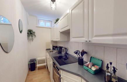 2 Zimmer, Beamer, Disneyplus mitten in der Altstadt - Foto 14