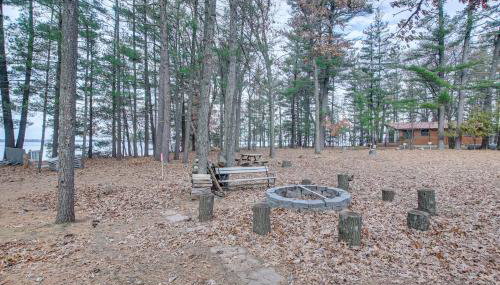 Versatile Castle Rock Lake Home with Fire Pit! - Foto 3