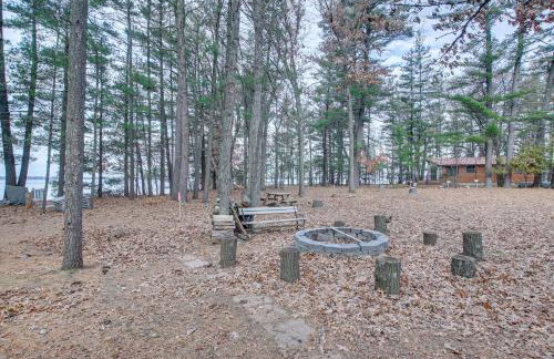 Versatile Castle Rock Lake Home with Fire Pit! - Foto 3