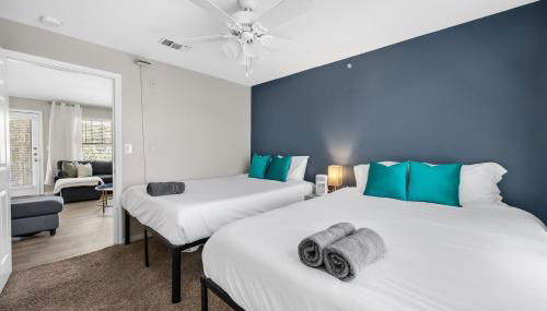 3BR Luxe Oasis near Downtown, Pool, Gym, Bball Crt - Foto 3