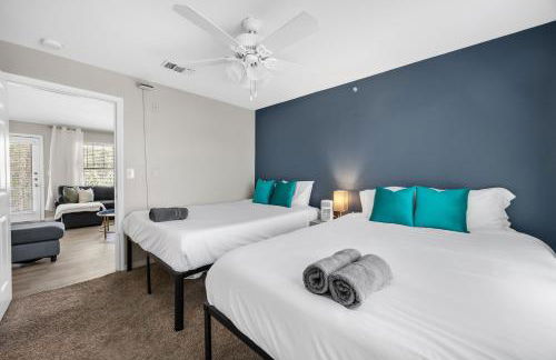 3BR Luxe Oasis near Downtown, Pool, Gym, Bball Crt - Foto 3